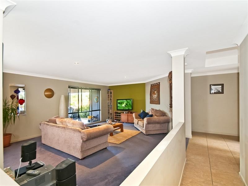 3 Casey Close, Currumbin Waters QLD 4223