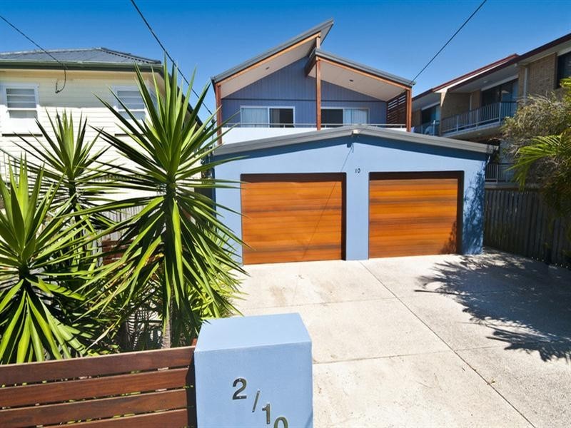 2/10 Fourteenth Avenue, Palm Beach QLD 4221