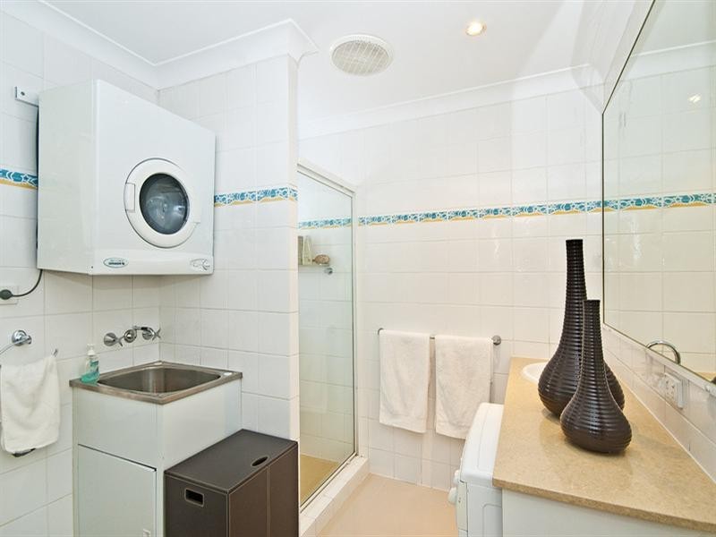 2/10 Fourteenth Avenue, Palm Beach QLD 4221