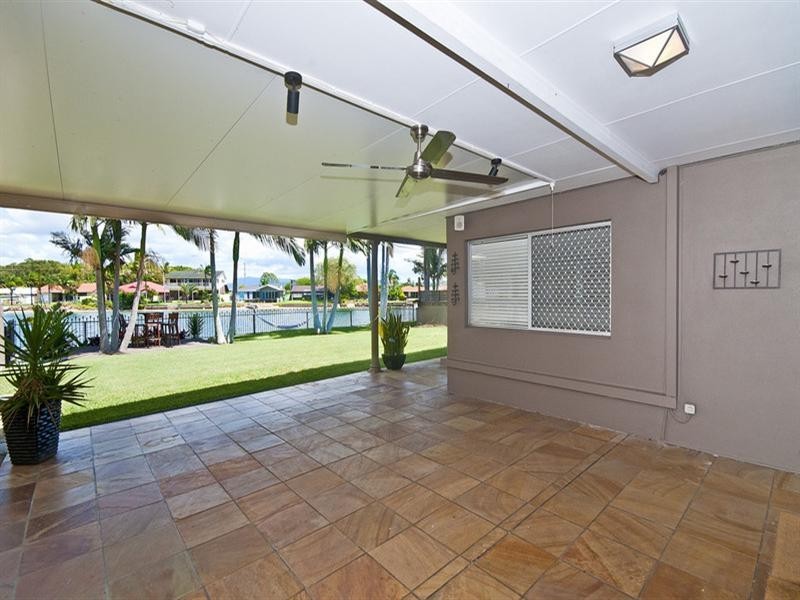 64 Parnki Parade, Palm Beach QLD 4221