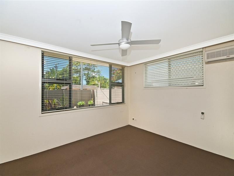 64 Parnki Parade, Palm Beach QLD 4221