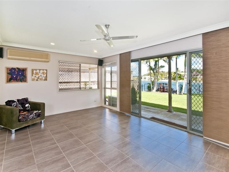 64 Parnki Parade, Palm Beach QLD 4221