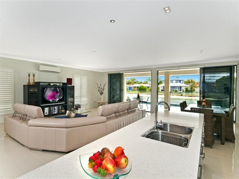 7 Marlin Court, Palm Beach QLD 4221