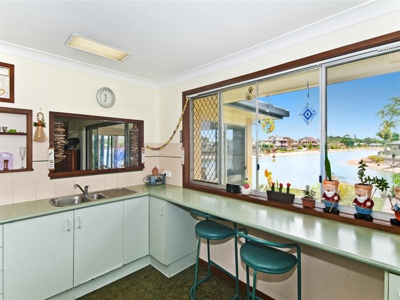 122 Mallawa Drive, Palm Beach QLD 4221