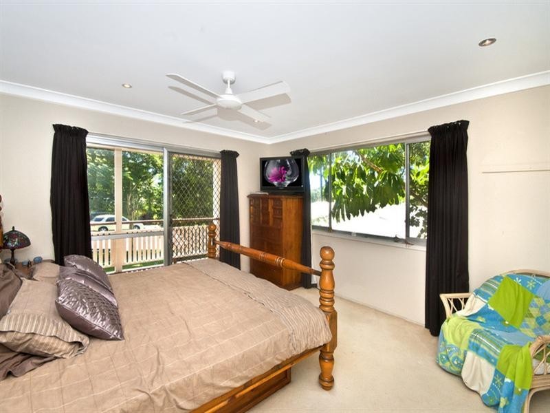 13 Ladds Ridge Road, Burleigh Heads QLD 4220
