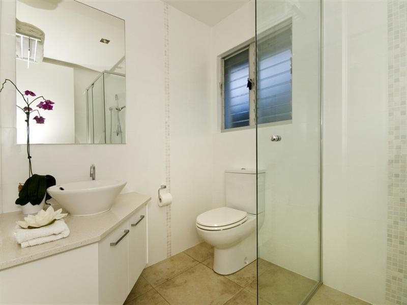 32 Fifteenth Avenue, Palm Beach QLD 4221