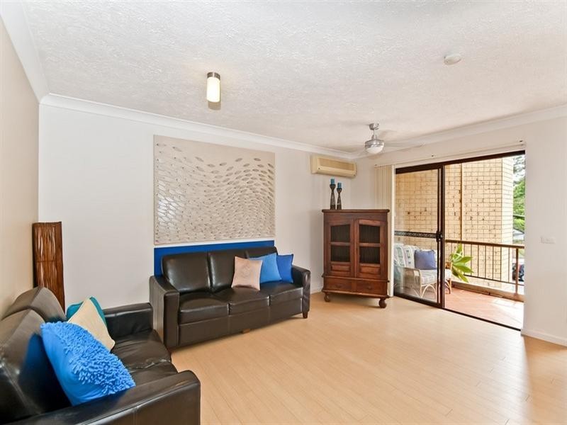 5/8 TwentySecond Avenue, Palm Beach QLD 4221