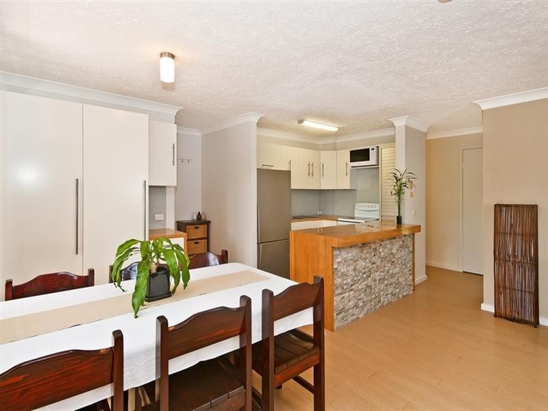 5/8 TwentySecond Avenue, Palm Beach QLD 4221