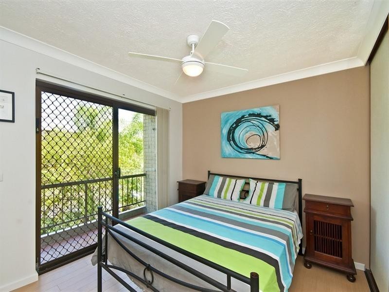 5/8 TwentySecond Avenue, Palm Beach QLD 4221