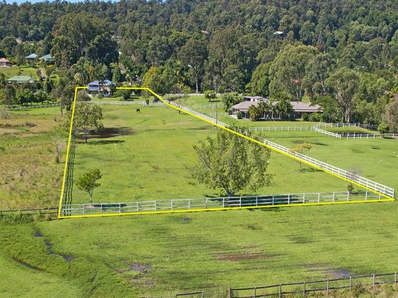 66 Valley Drive, Tallebudgera QLD 4228