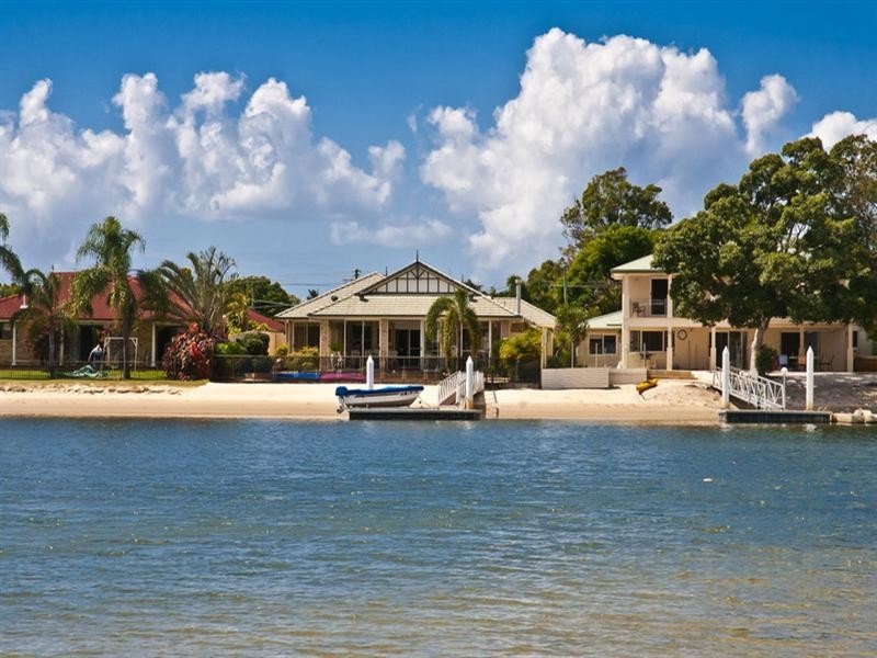 180 Tahiti Avenue, Palm Beach QLD 4221