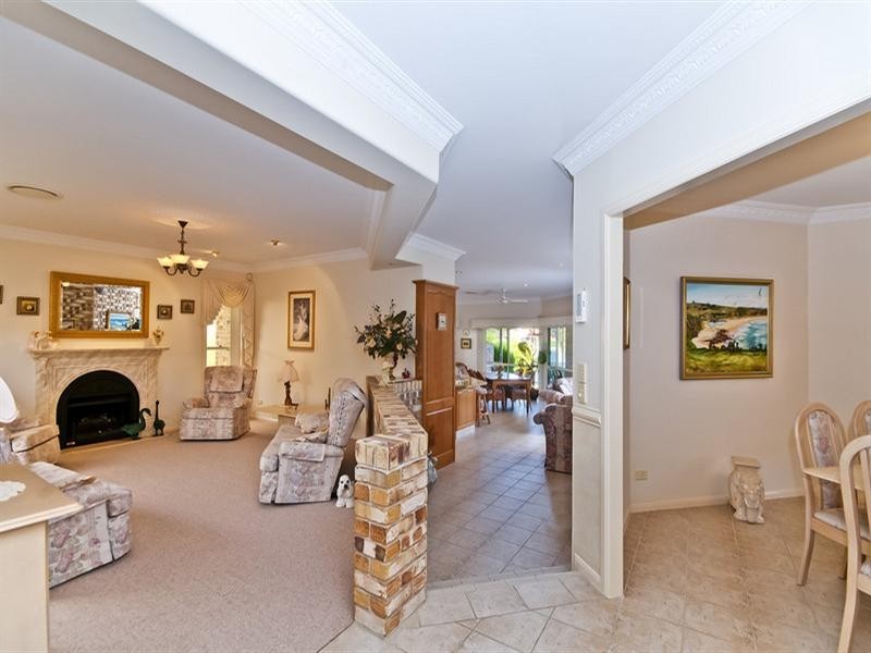 180 Tahiti Avenue, Palm Beach QLD 4221