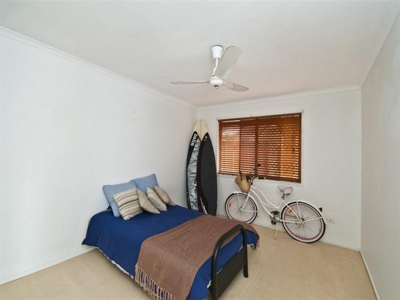 10 Peacock Place, Burleigh Waters QLD 4220