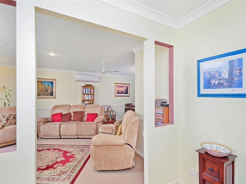 41 Tipuana Drive, Elanora QLD 4221