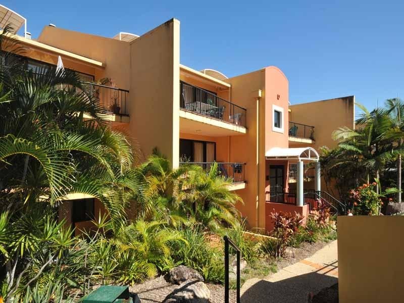 B28 Magic Mountain Resort, Miami QLD 4220