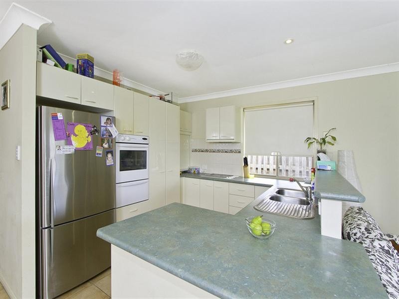 25 Tussock Crescent, Elanora QLD 4221