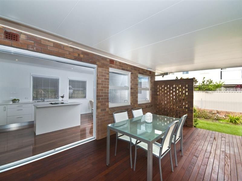 12 Morotai Avenue, Palm Beach QLD 4221