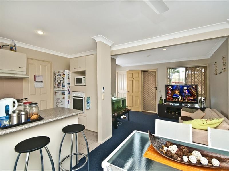 6/2 Simpsons Road, Currumbin Waters QLD 4223