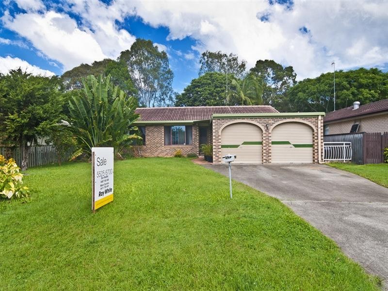 90 Japonica Drive, Palm Beach QLD 4221