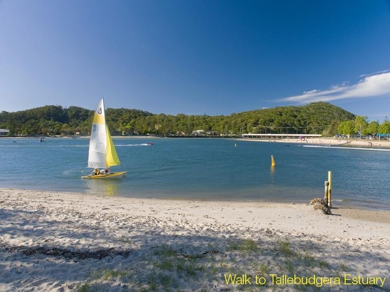 90 Japonica Drive, Palm Beach QLD 4221