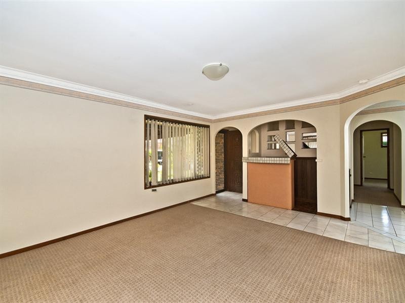 90 Japonica Drive, Palm Beach QLD 4221