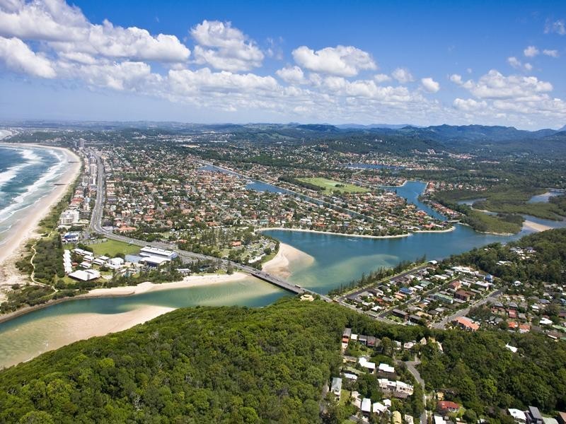 90 Japonica Drive, Palm Beach QLD 4221