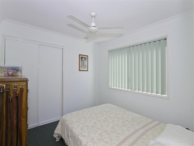 15 Hibertia Avenue, Elanora QLD 4221