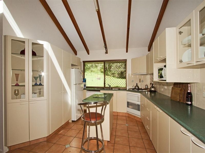 15 Kimmuli Drive, Elanora QLD 4221