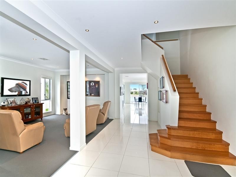 180 Mallawa Drive, Palm Beach QLD 4221