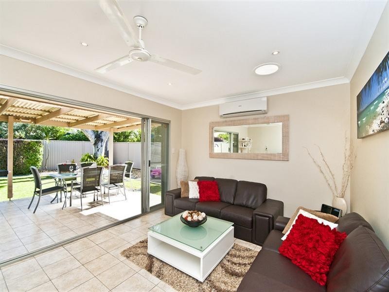 197 Mallawa Drive, Palm Beach QLD 4221