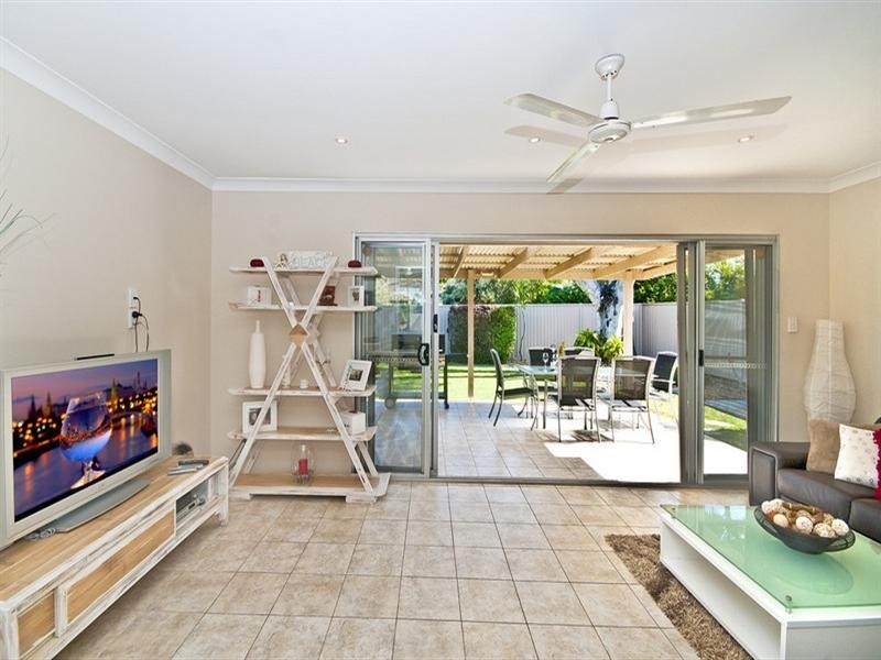 197 Mallawa Drive, Palm Beach QLD 4221