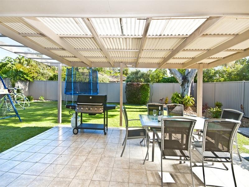 197 Mallawa Drive, Palm Beach QLD 4221