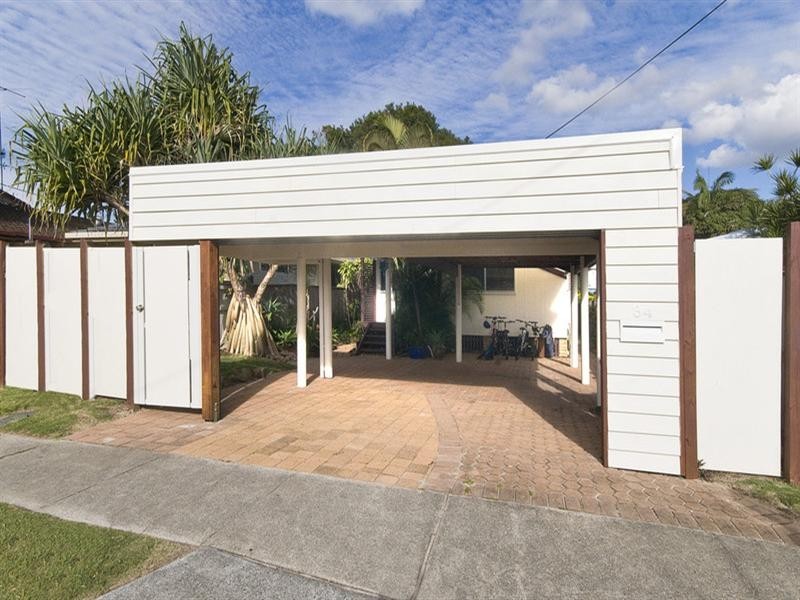 34 Seventh Avenue, Palm Beach QLD 4221