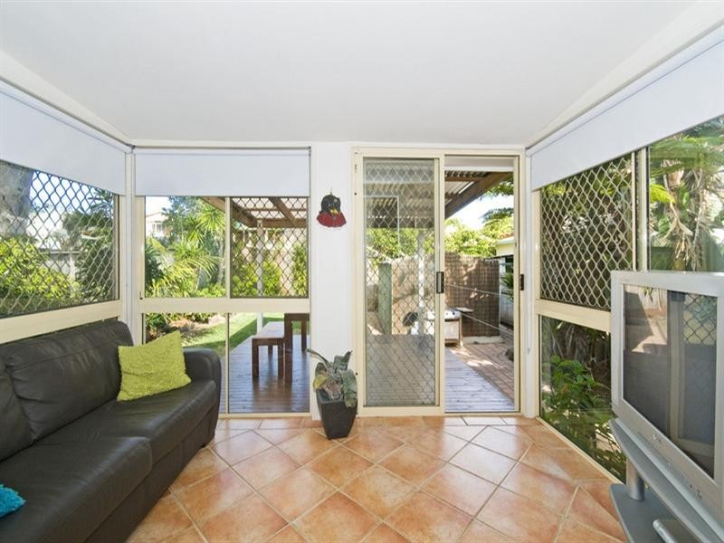 34 Seventh Avenue, Palm Beach QLD 4221