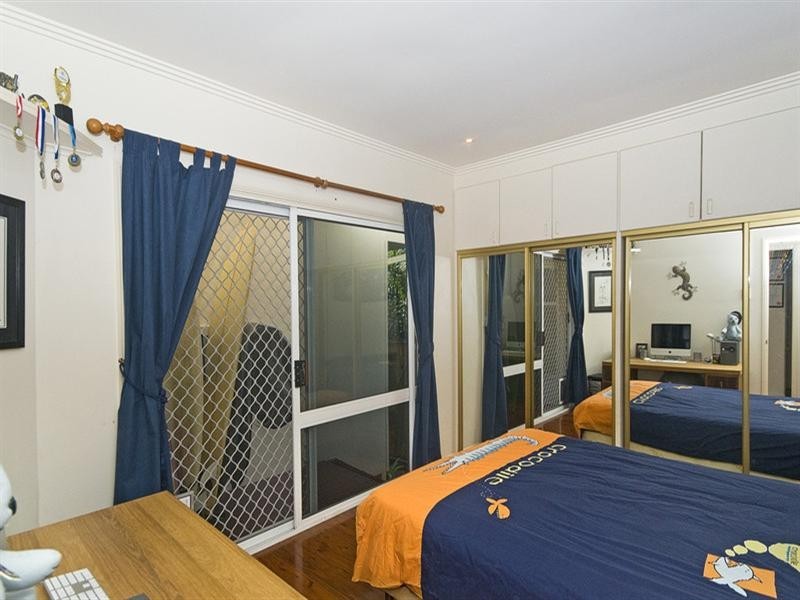 34 Seventh Avenue, Palm Beach QLD 4221