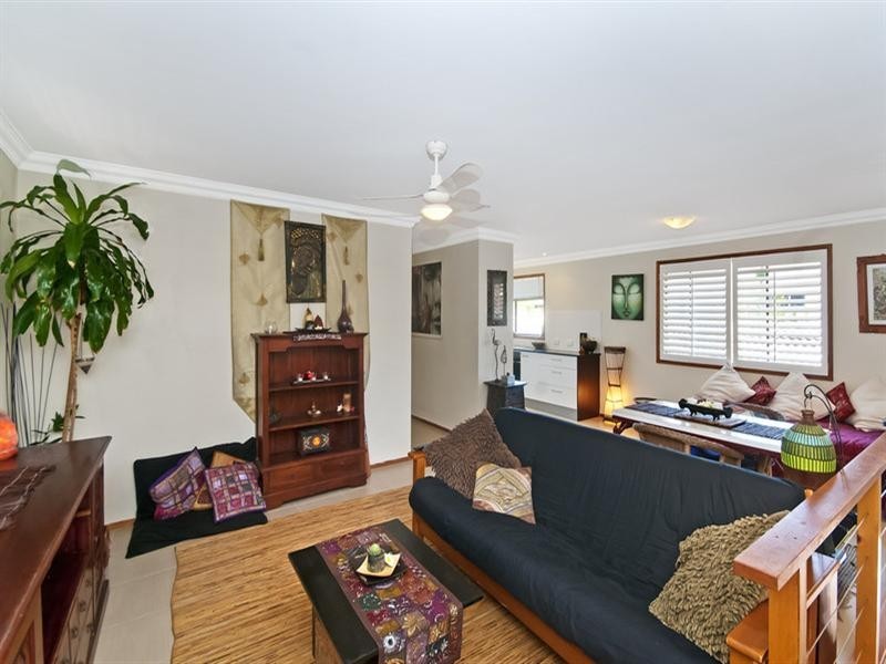 2/13 Second Avenue, Palm Beach QLD 4221