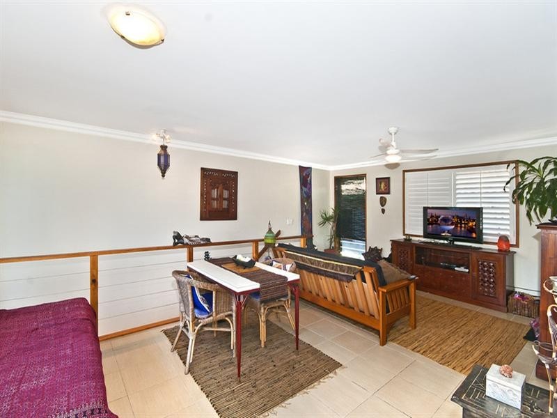 2/13 Second Avenue, Palm Beach QLD 4221