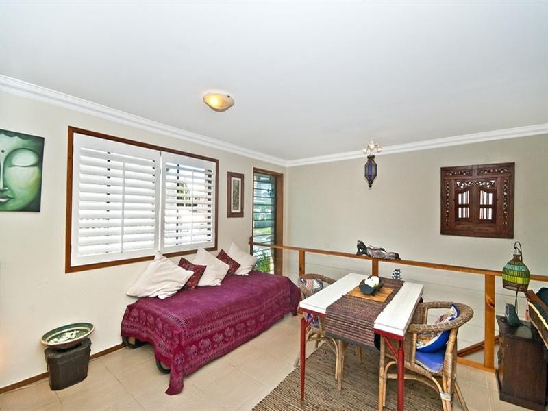 2/13 Second Avenue, Palm Beach QLD 4221