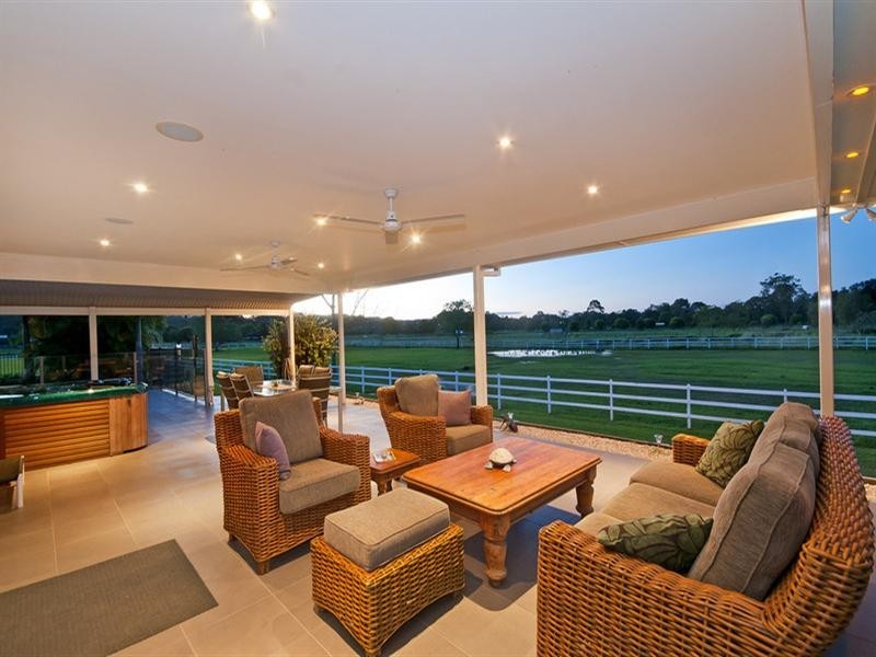 60 Valley Drive, Tallebudgera QLD 4228