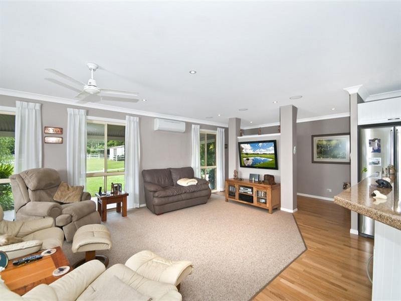 60 Valley Drive, Tallebudgera QLD 4228