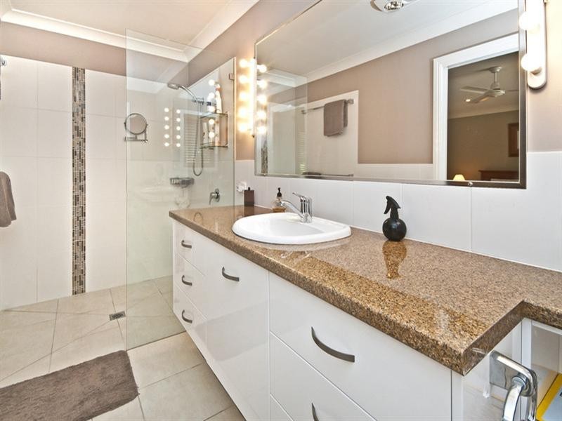 60 Valley Drive, Tallebudgera QLD 4228