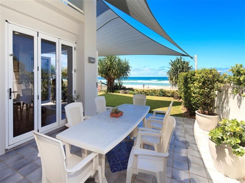 79 Jefferson Lane, Palm Beach QLD 4221