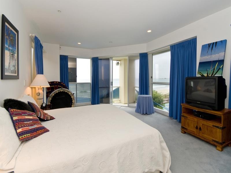 79 Jefferson Lane, Palm Beach QLD 4221