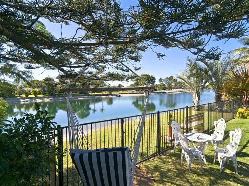 46 Mallawa Drive, Palm Beach QLD 4221