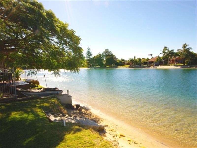 46 Mallawa Drive, Palm Beach QLD 4221