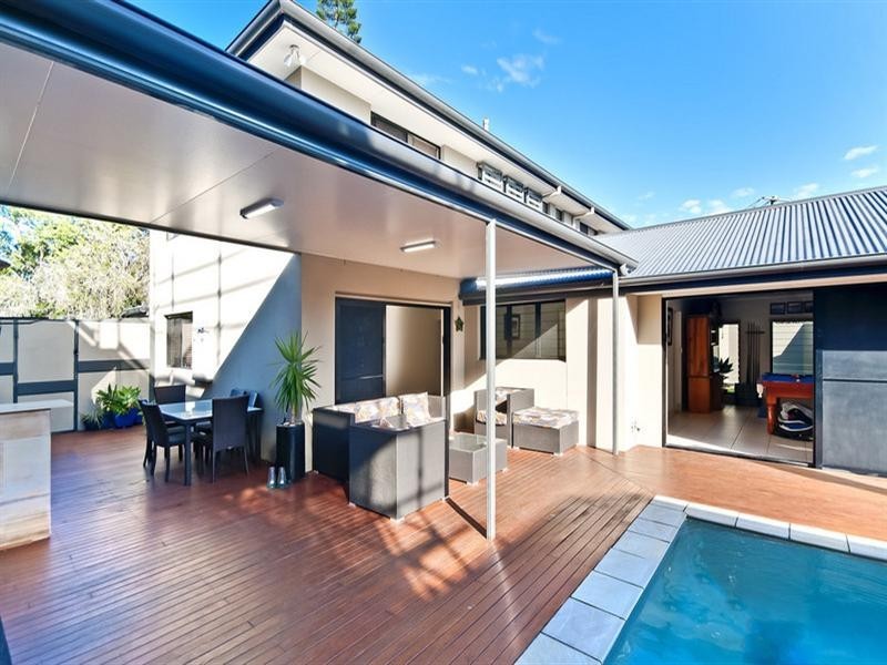 48 First Avenue, Palm Beach QLD 4221