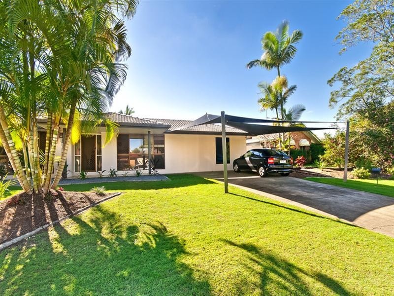 8 Linum Street, Palm Beach QLD 4221