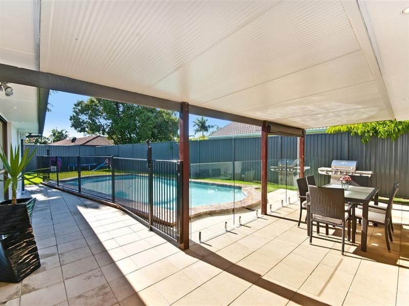 8 Linum Street, Palm Beach QLD 4221