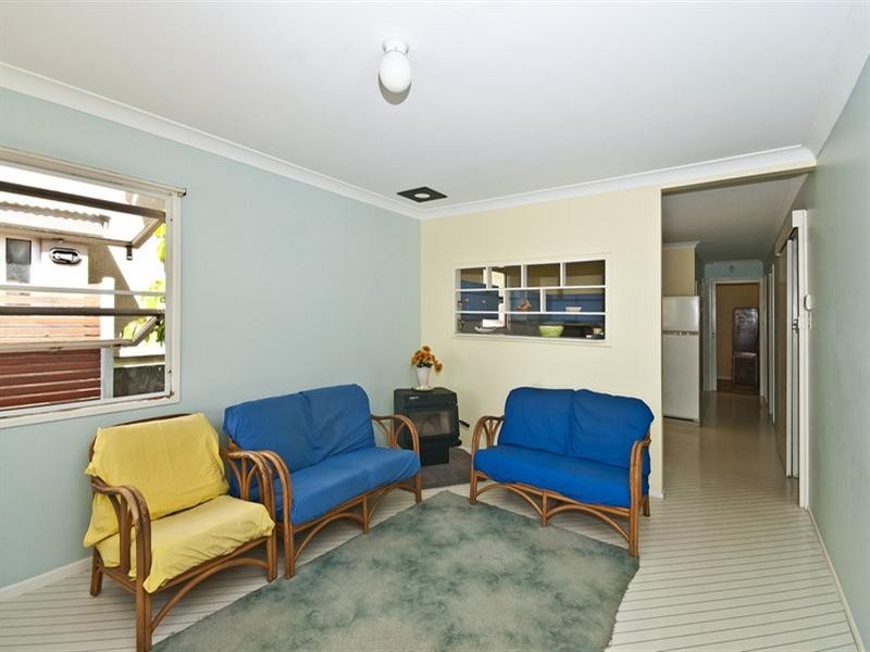 3 Jefferson Lane, Palm Beach QLD 4221