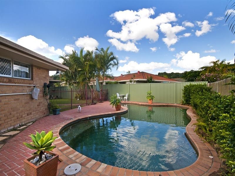 108 Bienvenue Drive, Currumbin Waters QLD 4223